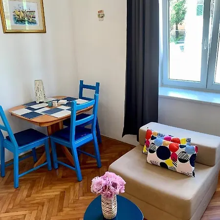 Guest house And By The Sea - 14937 3*