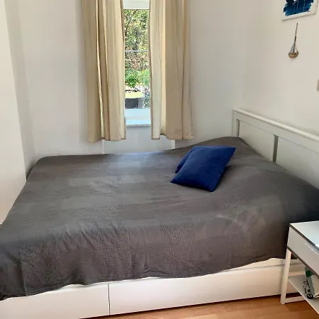 And By The Sea - 14937 Pensionat 3*